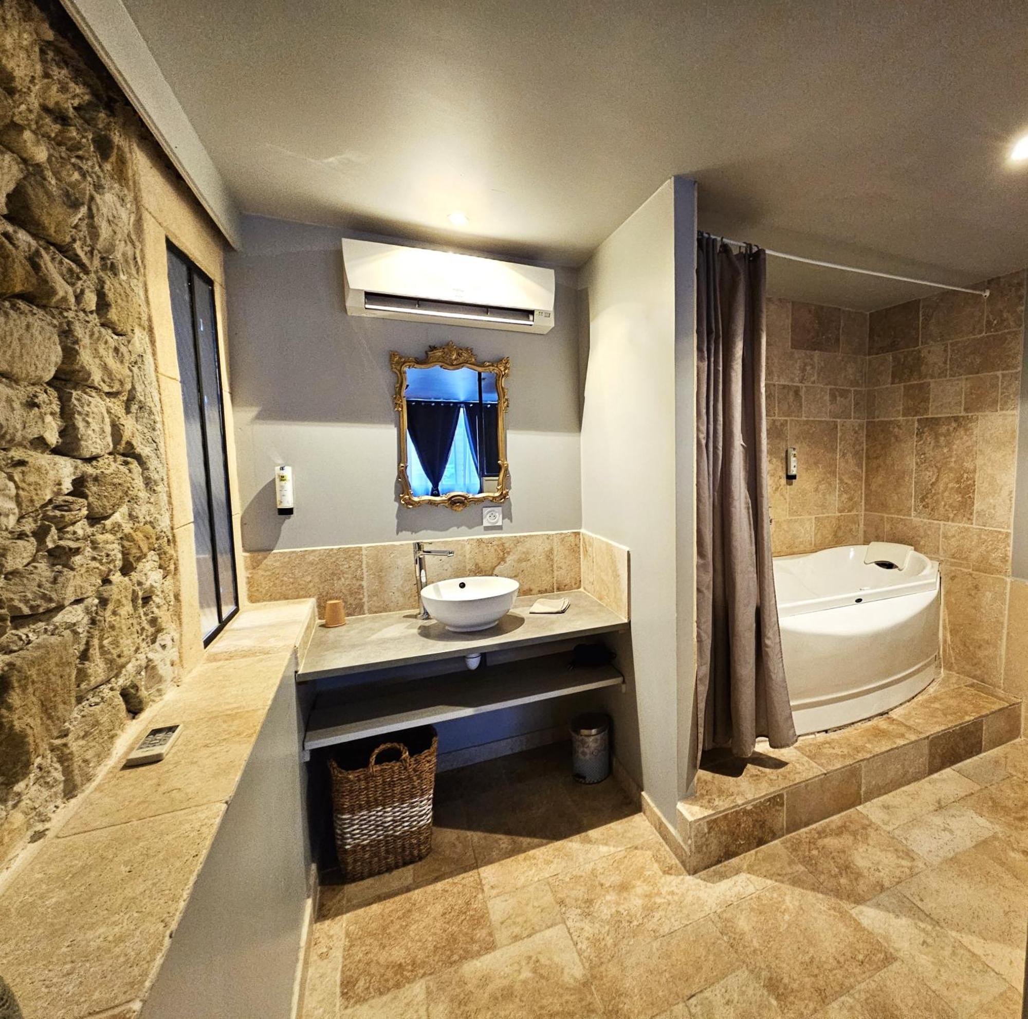 La Fontaine De Rocoule Hotel Rochefort-en-Valdaine Kültér fotó